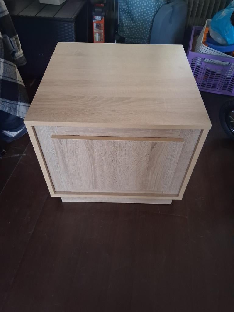 Bijzet tafel/kastje, Ophalen, Zo goed als nieuw, 50 tot 100 cm, Minder dan 50 cm
