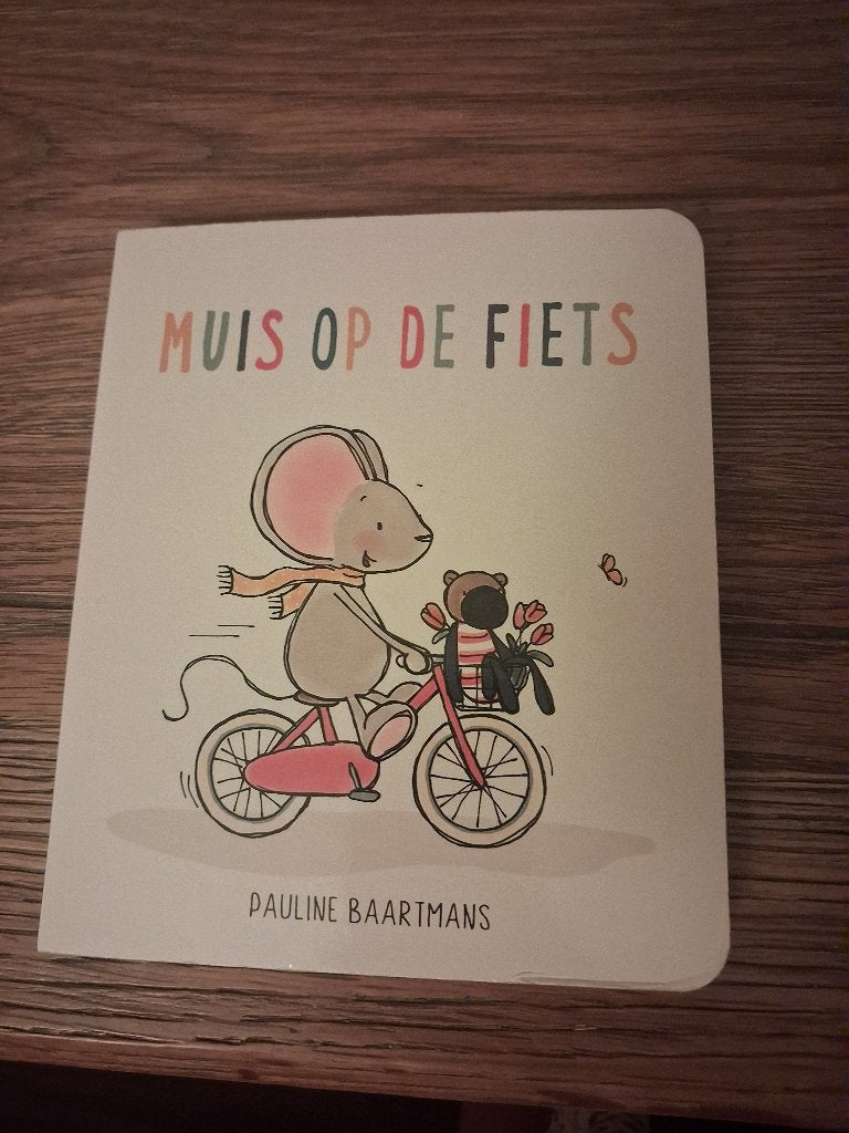 Muis op de fiets - Pauline Baartmans - Prentenboek, Ophalen, Pauline Baartmans, Zo goed als nieuw, Uitklap-, Voel- of Ontdekboek