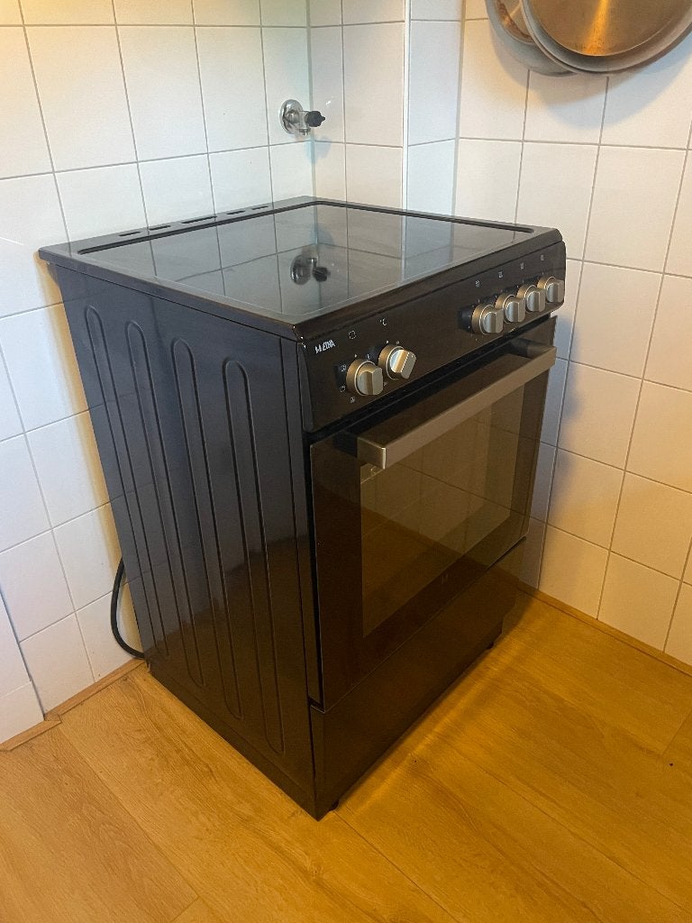 ETNA Inductie/elektro fornuis - FIV560ZWA, Ophalen, Gebruikt, 4 kookzones, Energieklasse A of zuiniger