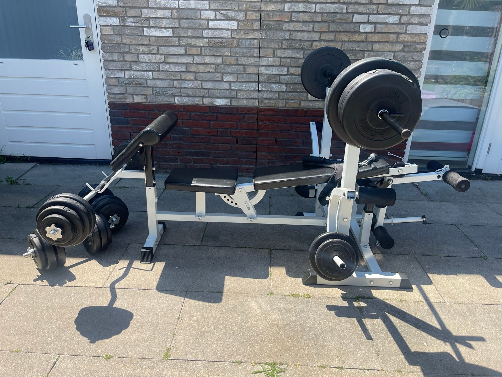 Universele halterbank met ruim 100kg, EZCurl en Barbell, Sport en Fitness, Fitnessmaterialen, Ophalen, Gebruikt, Benen, Halterset