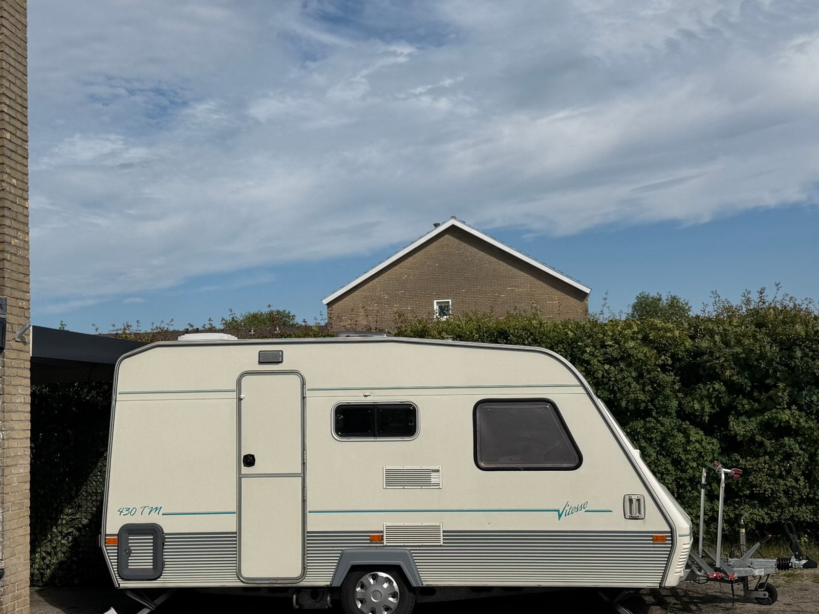 BEYERLAND VITESSE 430TM, Caravans en Kamperen, Treinzit, Particulier, Tot en met 4, 500 - 750 kg
