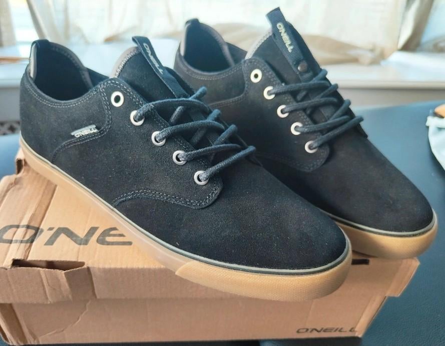 O'Neill Sneakers - Zwart met bruine zool maat 43, Kleding | Heren, Zwart, O'Neill, Nieuw, Ophalen of Verzenden