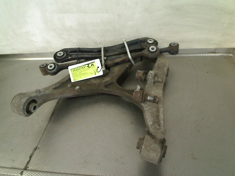 Draagarm Set RA Mercedes-Benz ML III (166) (2011-06/2015-02), Gebruikt, Mercedes-Benz AG, Mercedes-Benz, Mercedesstraße 120, Stuttgart 70372, , Duitsland