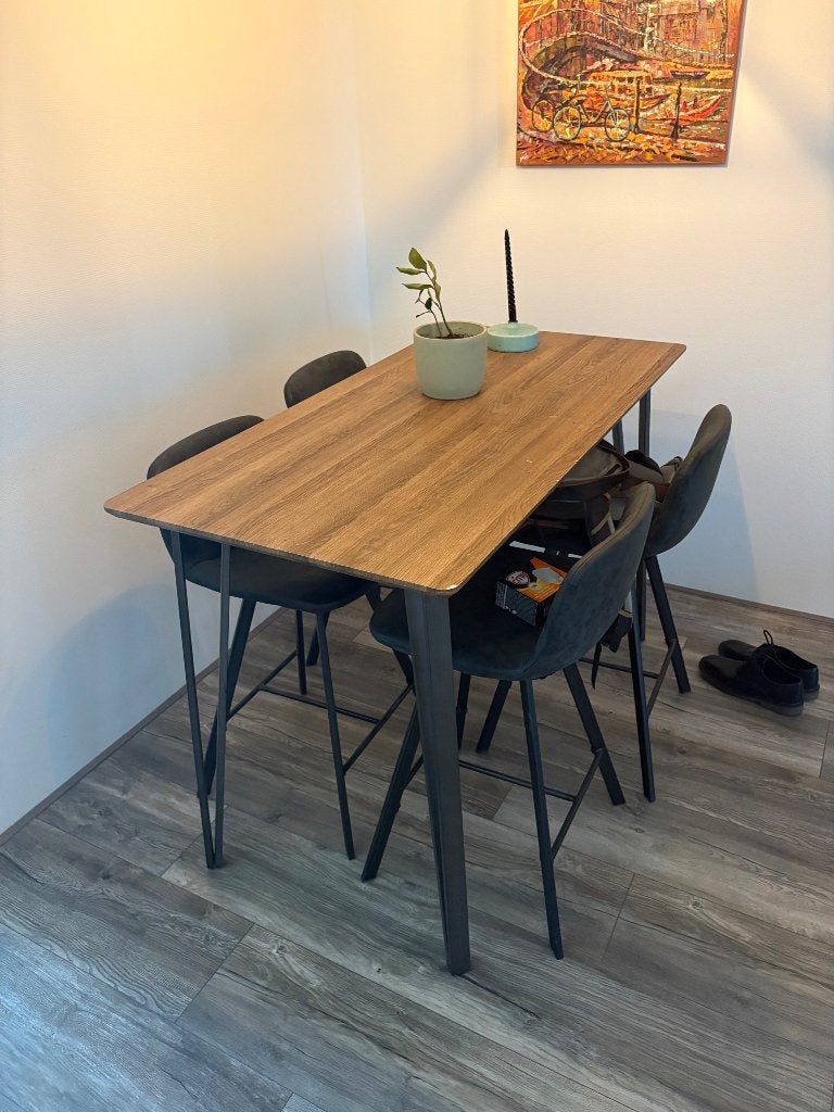 Eettafel plus vier stoelen, Ophalen, Gebruikt, 100 tot 150 cm, 50 tot 100 cm