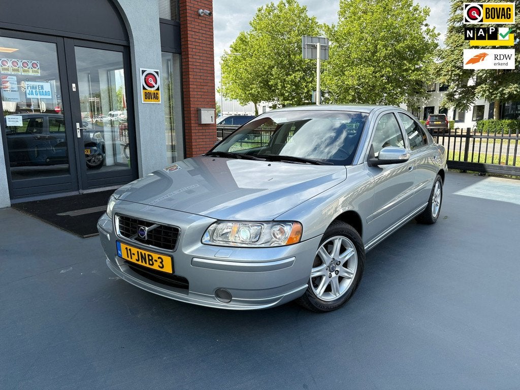 Volvo S60 2.4 Drivers Edition LEDER NAVI LMV, Auto's, Volvo, Voorwielaandrijving, Gebruikt, S60, 1600 kg