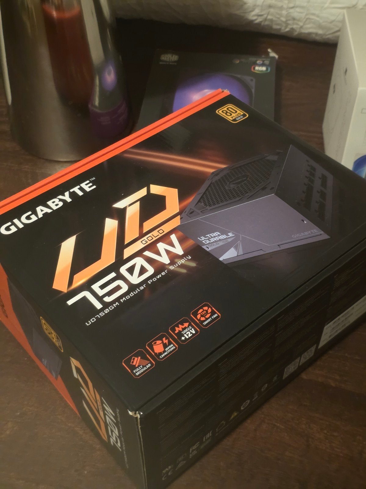Gigabyte 750W PSU GOLD 80 Plus, Ophalen of Verzenden