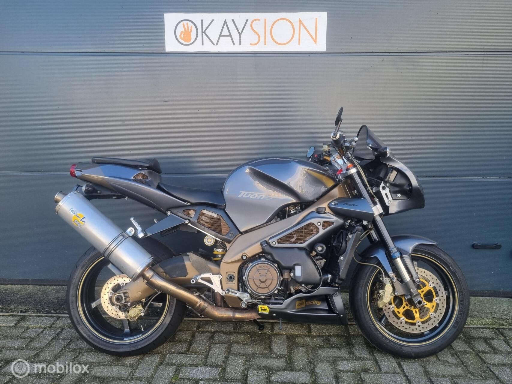 2x dikke Aprilia RSV 1000 Tuono (bj 2003), Meer dan 35 kW, Toermotor, 998 cc, Handgeschakeld