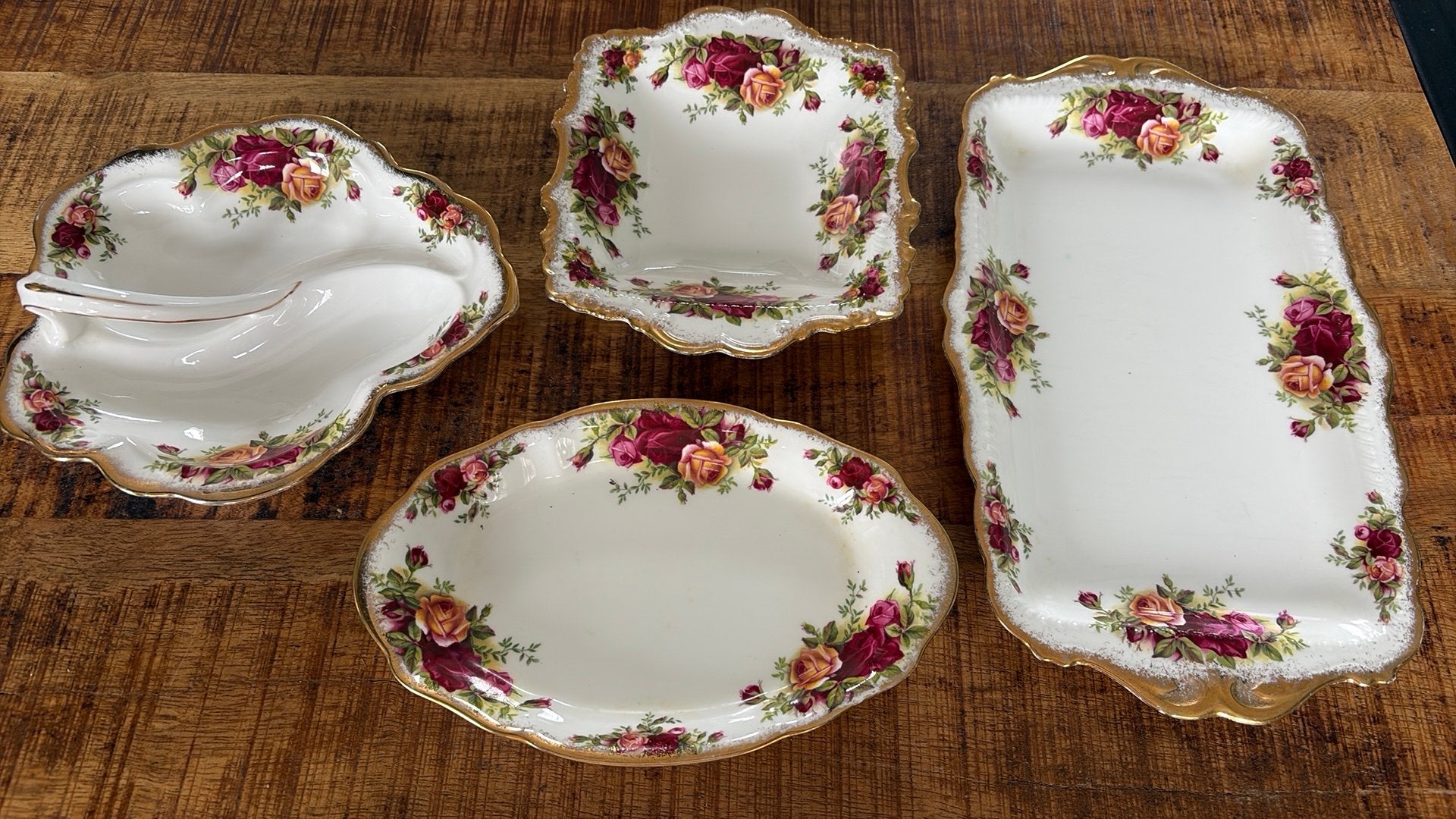 Royal Albert old country, Ophalen of Verzenden
