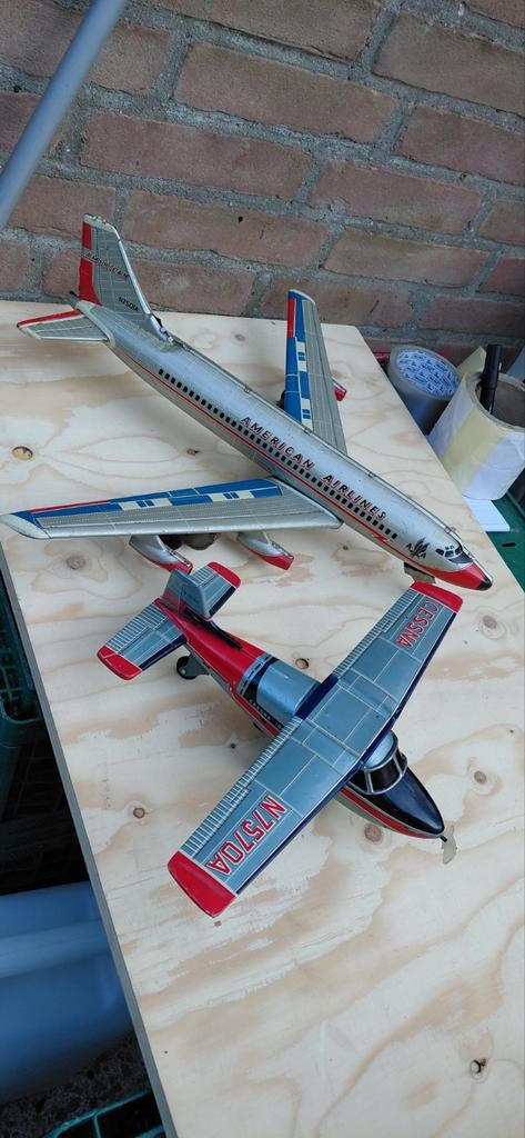 2 Vintage Blikken Vliegtuigen - American Airlines, Antiek en Kunst, Ophalen of Verzenden