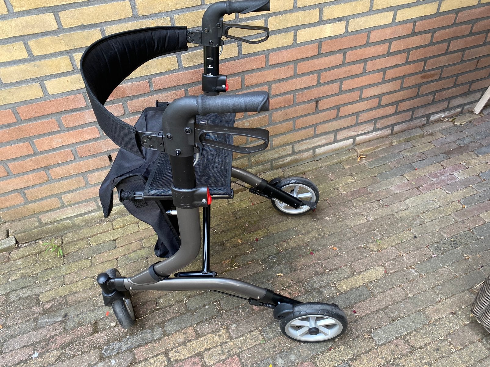 Parvum licht gewicht (7,4kg) rollator, Diversen, Ophalen, Zo goed als nieuw