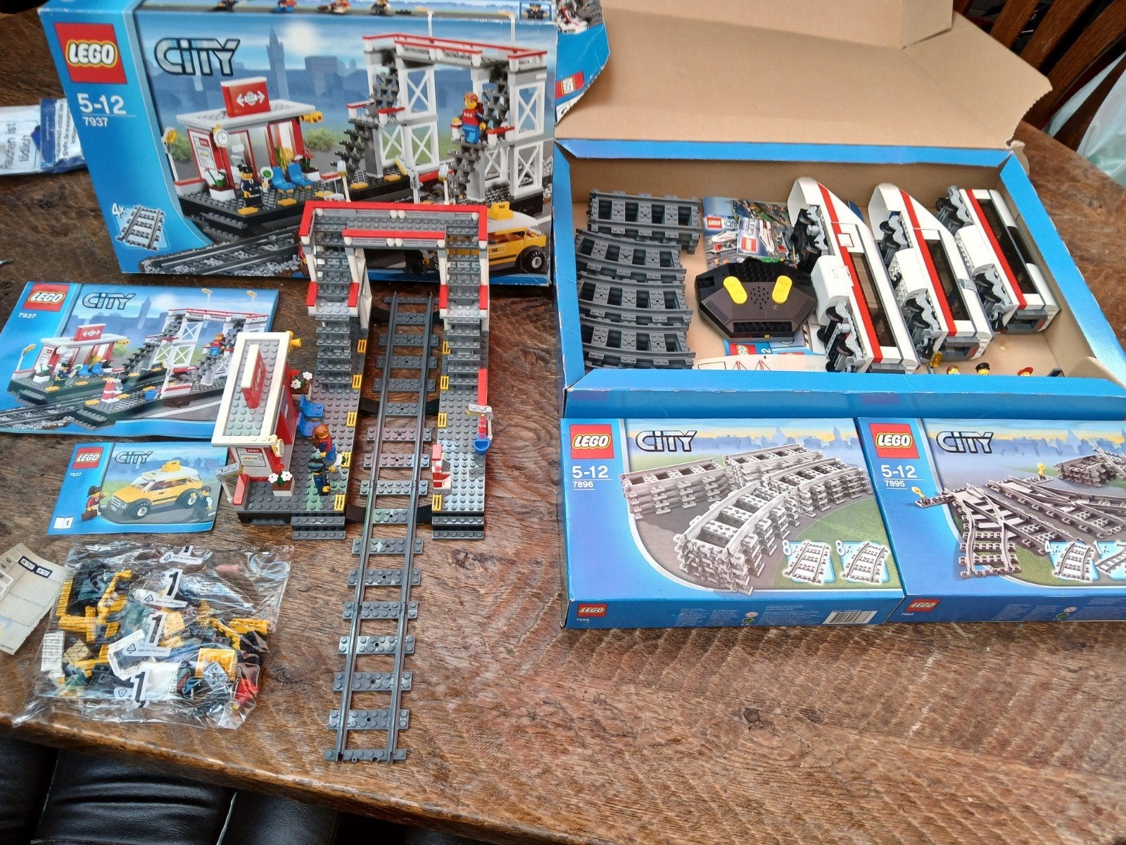 Lego City Trein Station en Passagierstrein (7937, 7897), Ophalen, Inclusief instructies, Lego, Complete set