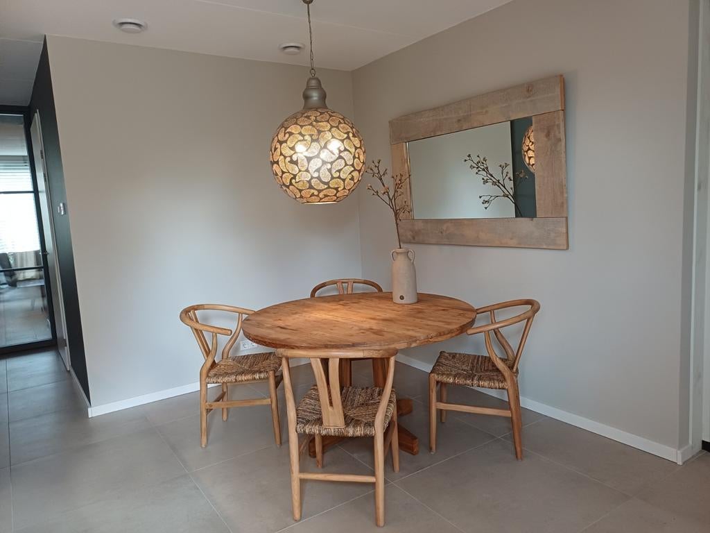 Ronde teak eettafel 140 cm en 4 stoelen, Huis en Inrichting, Ophalen, Zo goed als nieuw, Vijf personen of meer, Landelijk, sober, stoer, robuust,puur, boho, vintage,