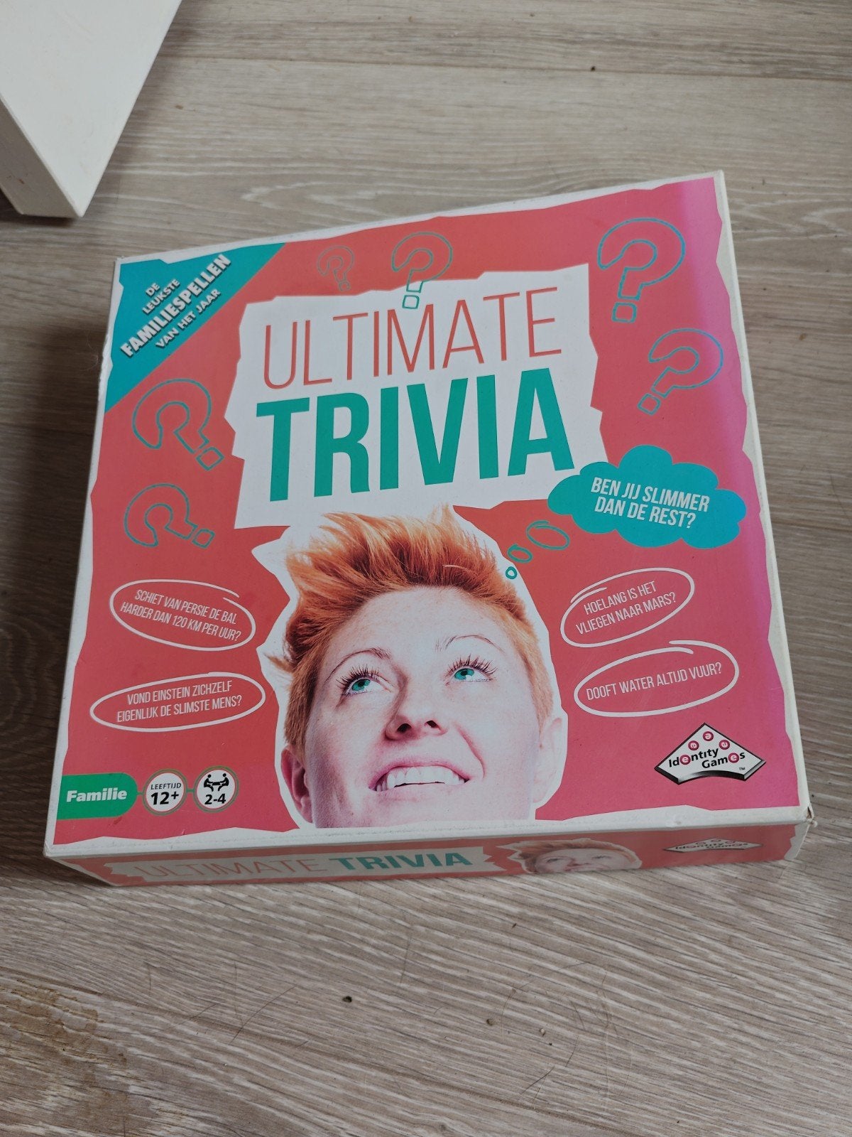 Ultimate Trivia Bordspel - Gratis Af te Halen, Drie of vier spelers, Ophalen of Verzenden, Gebruikt, Identity Games