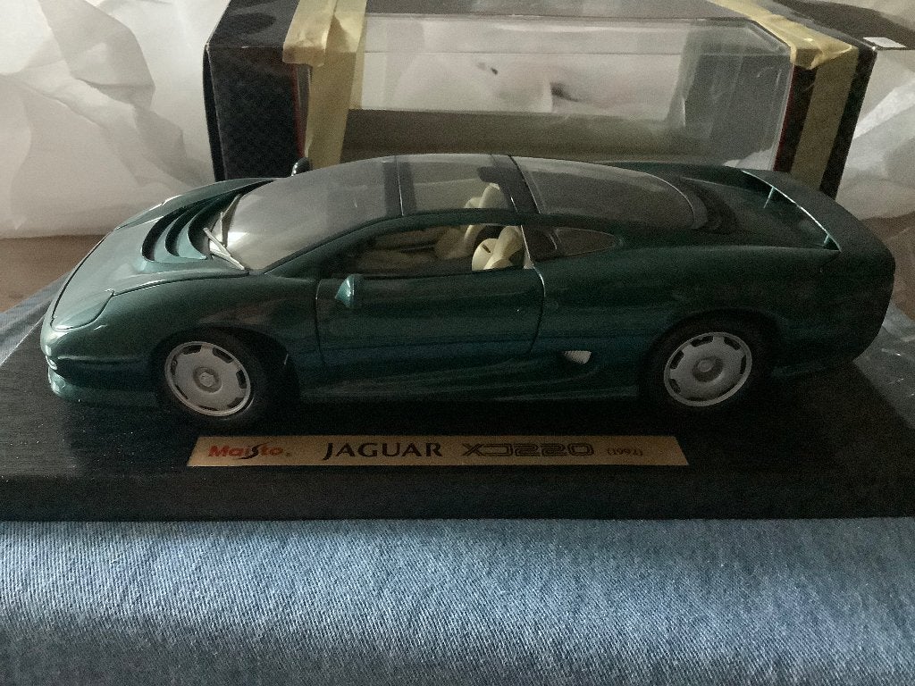 Jaguar XJ220 1:18, Ophalen of Verzenden, Zo goed als nieuw, Auto, Maisto
