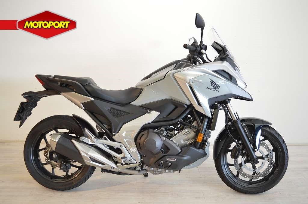 Honda NC 750 X DCT (bj 2024), Wijngaardveld 1
9300  AALST, BE, Bedrijf, Mc.benelux@honda-eu.com, Toermotor