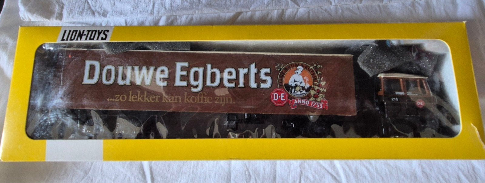 Lion Toys DAF 3300 Douwe Egberts vrachtwagen schaal 1:50, Ophalen of Verzenden