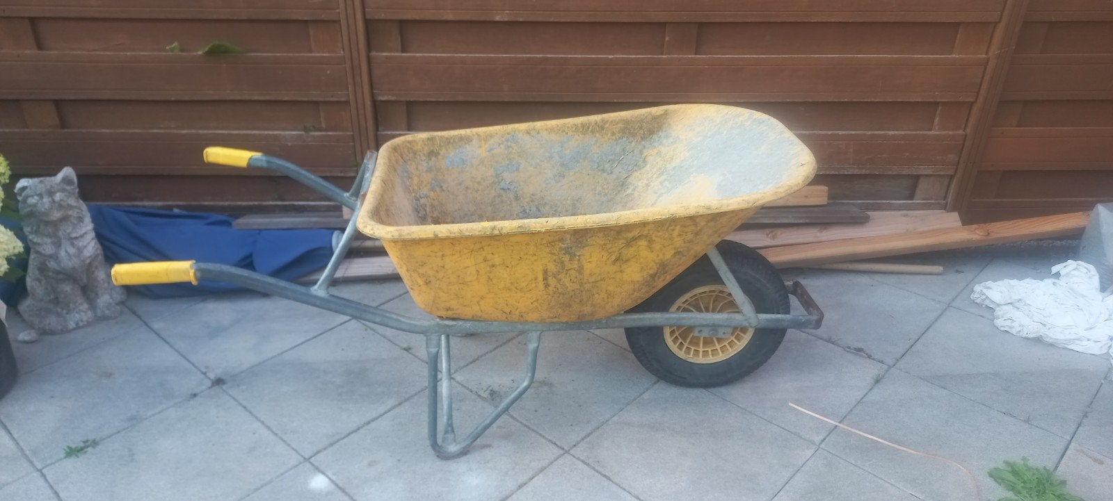 Gebruikte kruiwagen voor tuin en bouw, Ophalen, Gebruikt, Handmatig, Tweewielig