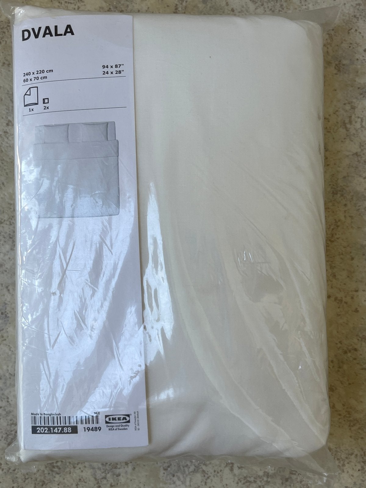 IKEA DVALA Dekbedovertrek 240x220 cm wit - Nieuw in verpakki, Ophalen of Verzenden, Nieuw, Wit, Dekbedovertrek