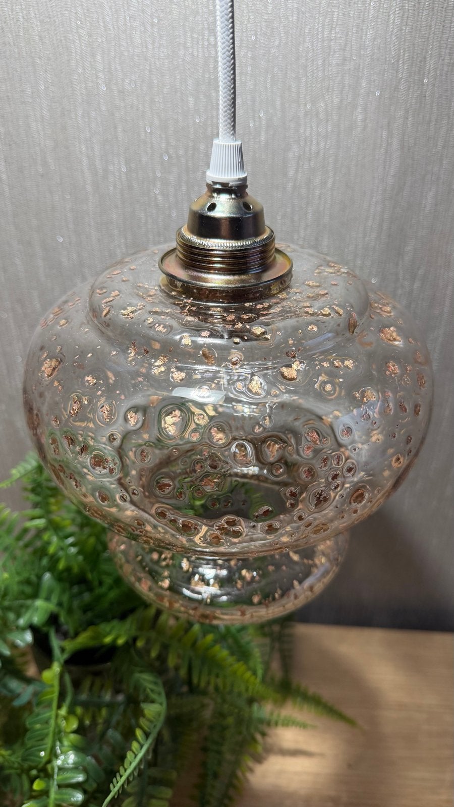 Vintage glazen lampenkapje met bladgoud in het glas verwerkt, Huis en Inrichting, Lampen | Lampenkappen, Gebruikt, Overige kleuren