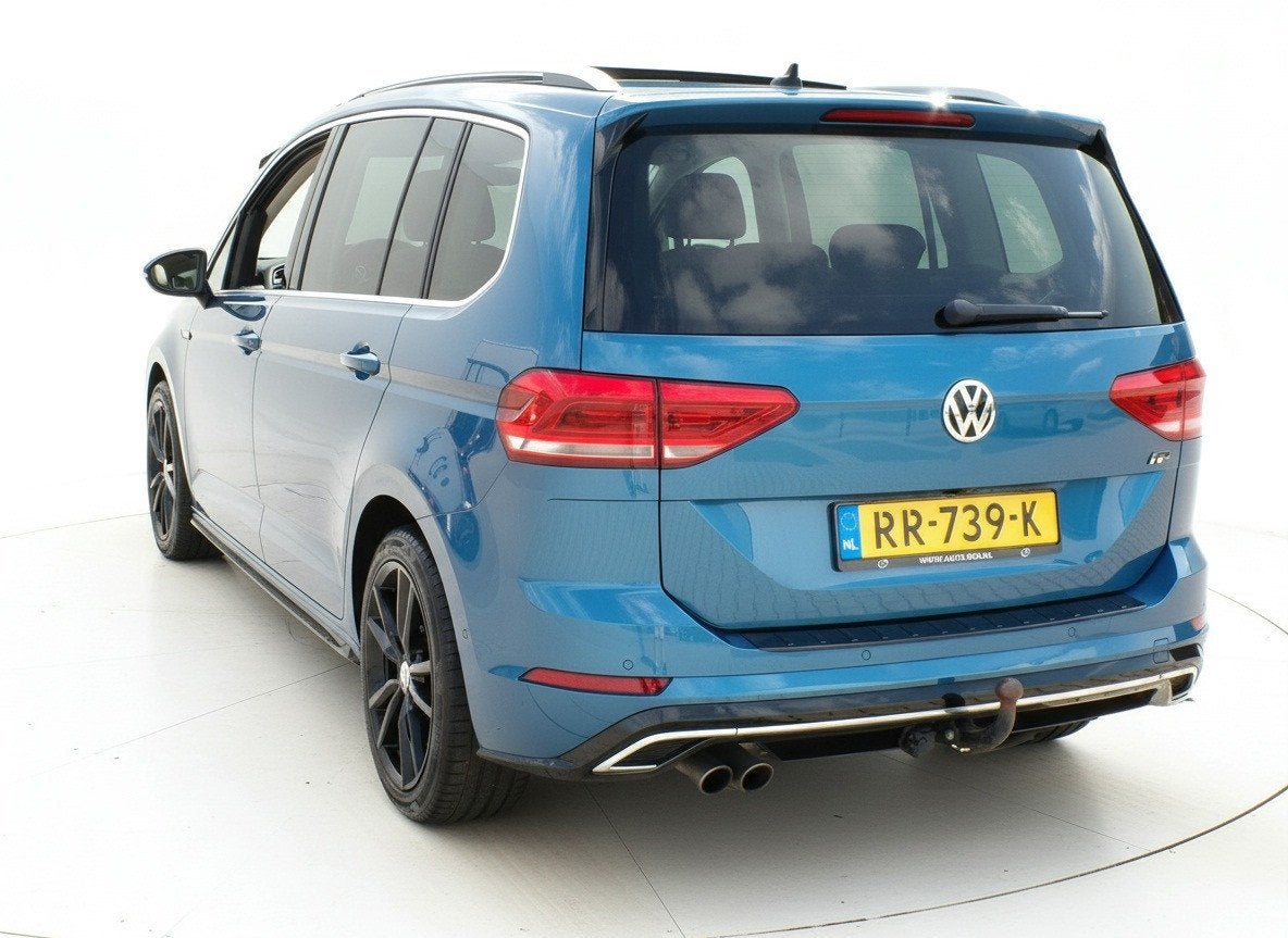 Volkswagen Touran 1.4 TSI Highline Business R 7p|Pano|ACC, Gebruikt, 4 cilinders, 150 pk, Blauw