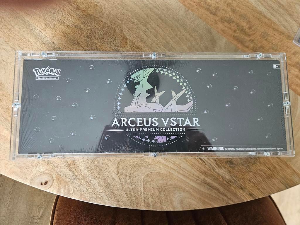 Arceus vstar upc inclusief acryl! Zie ook andere advertentie, Ophalen of Verzenden, Nieuw