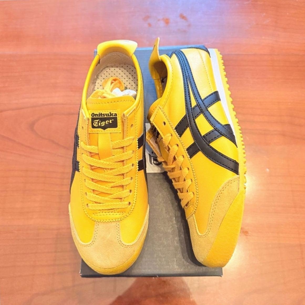 Onitsuka Tiger Mexico 66 geel zwart maat 39 Nieuw, Schoenen, Nieuw, Ophalen of Verzenden, Maat S