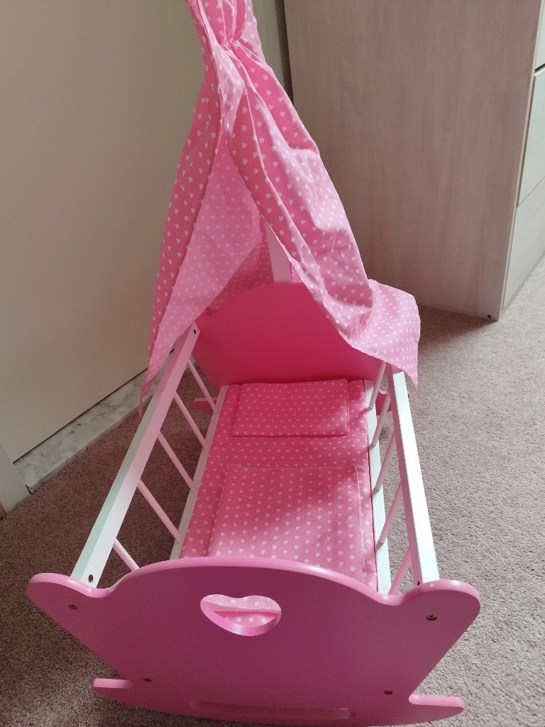Roze houten poppenwieg, Ophalen, Zo goed als nieuw, Babypop