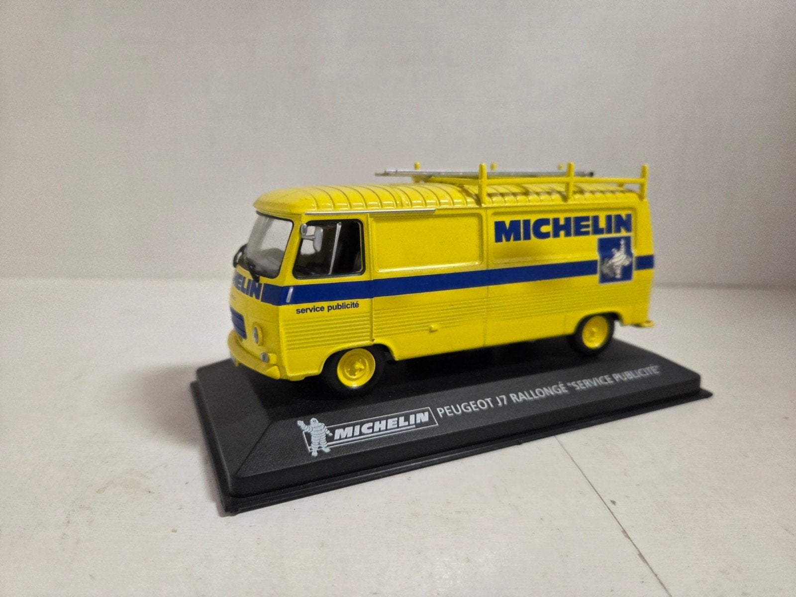 Altaya Peugeot J7 Rallongé "Service Publicité" Michelin, Overige merken, Auto, ., Ophalen of Verzenden