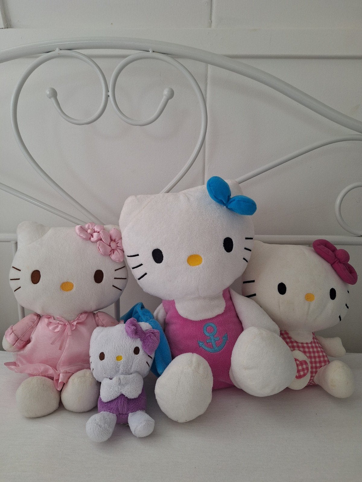 Leuke Hello Kitty knuffels - Set van 4, Gebruikt, Ophalen of Verzenden, Kat, Met kleding of accessoire