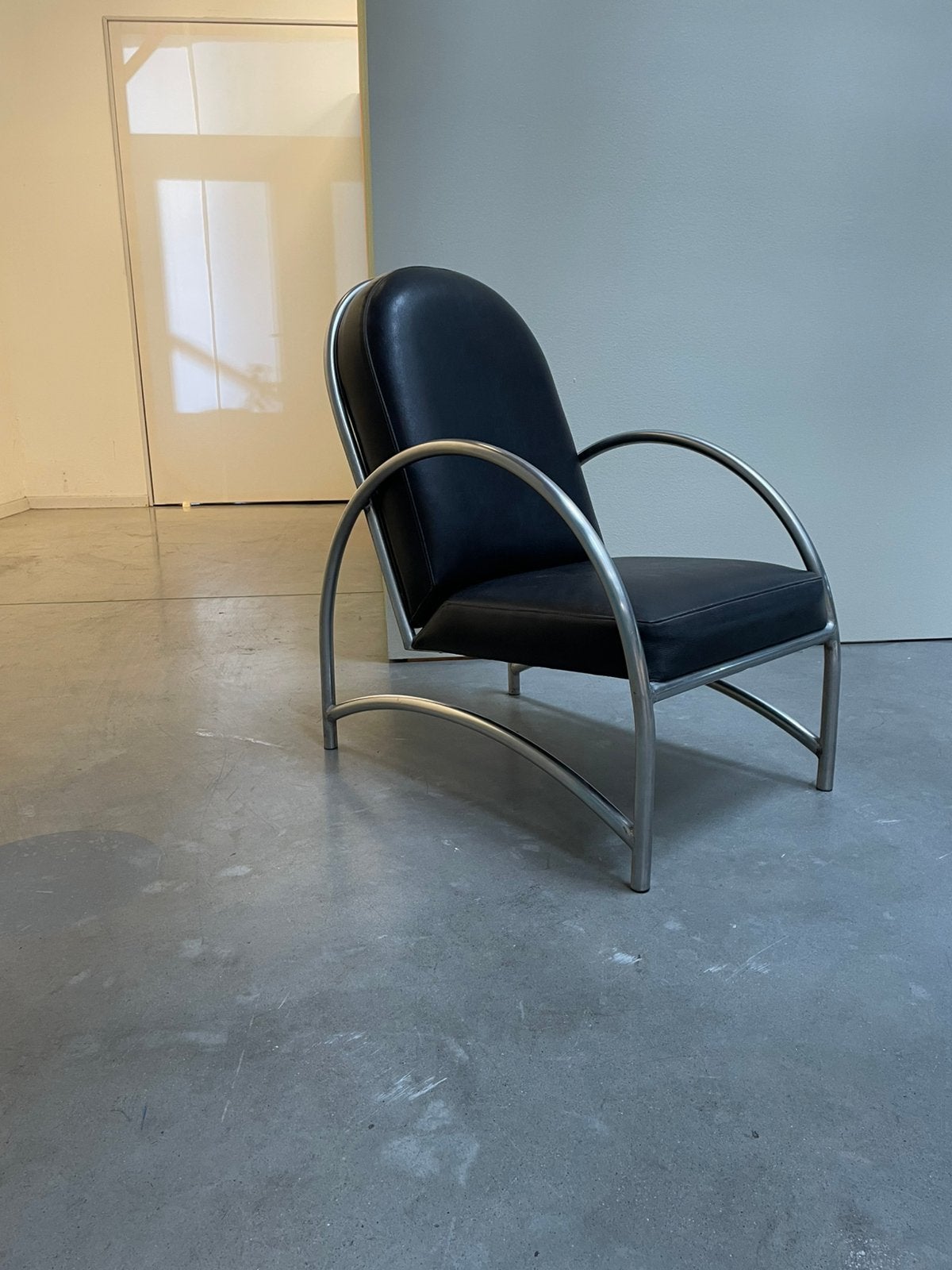 Bauhaus fauteuil vintage zwart metaal, Huis en Inrichting, Fauteuils, Ophalen, ., 2de hands, Zo goed als nieuw