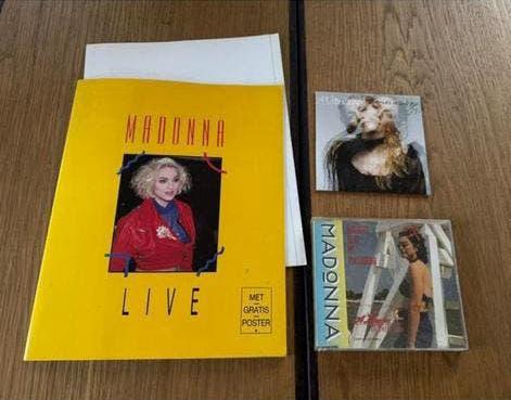 Madonna pakket, Ophalen of Verzenden, Gebruikt, Boek, Tijdschrift of Artikel