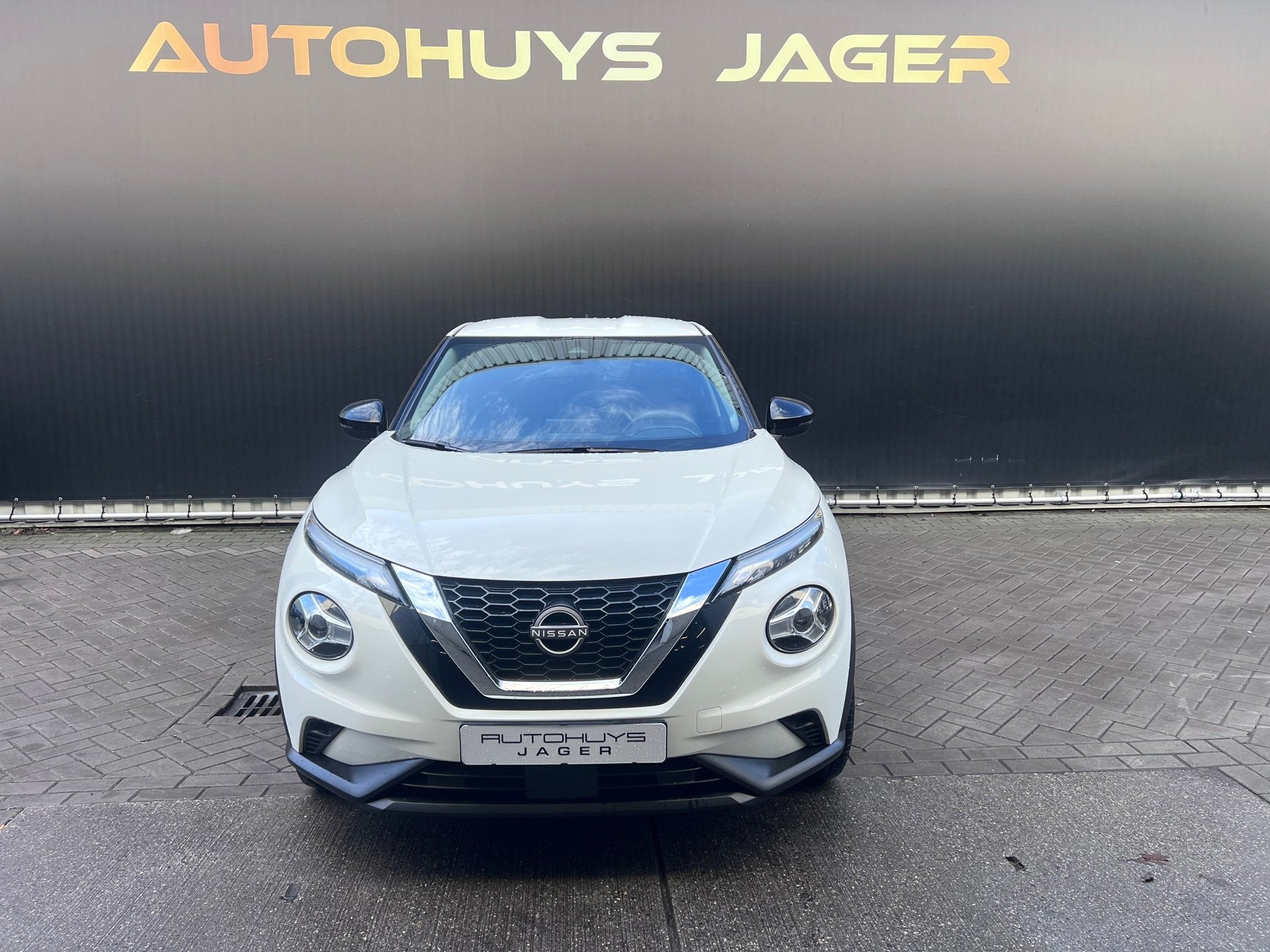 Foto 9 van Nissan Juke 1.0 DIG-T Acenta Automaat Camera