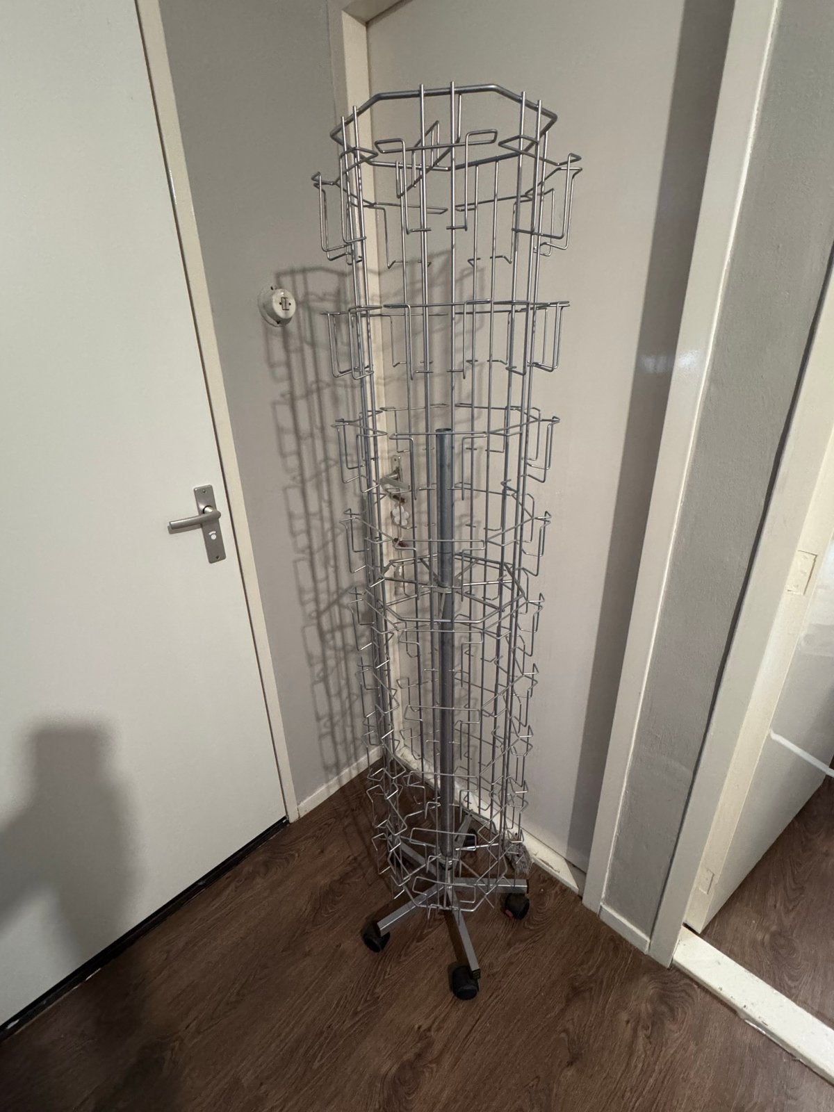 Kaartenmolen kaartenstandaard 170cm hoog op wieltjes, Ophalen, Kaartenmolen, Kaartenmolen, Overige typen