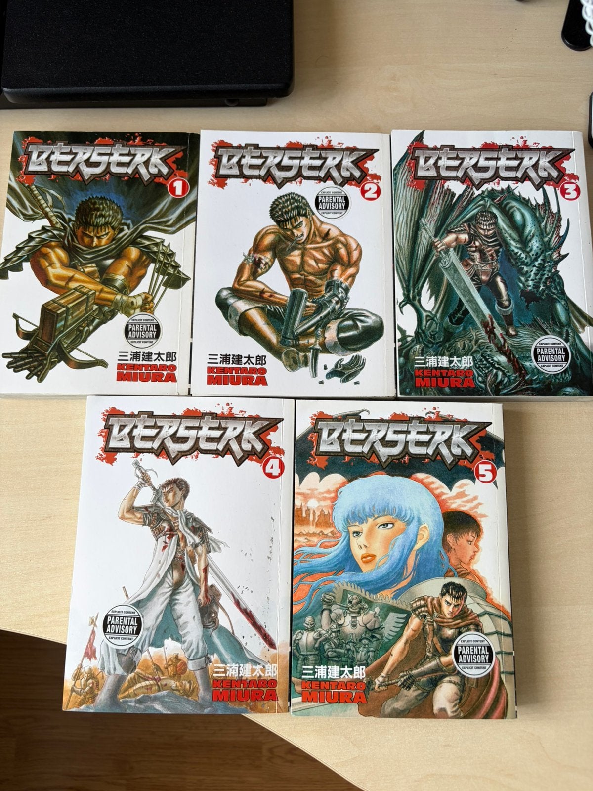 Berserk Manga deel 1 t/m 5, Boeken, Meerdere comics, Ophalen, Zo goed als nieuw, Japan (Manga)