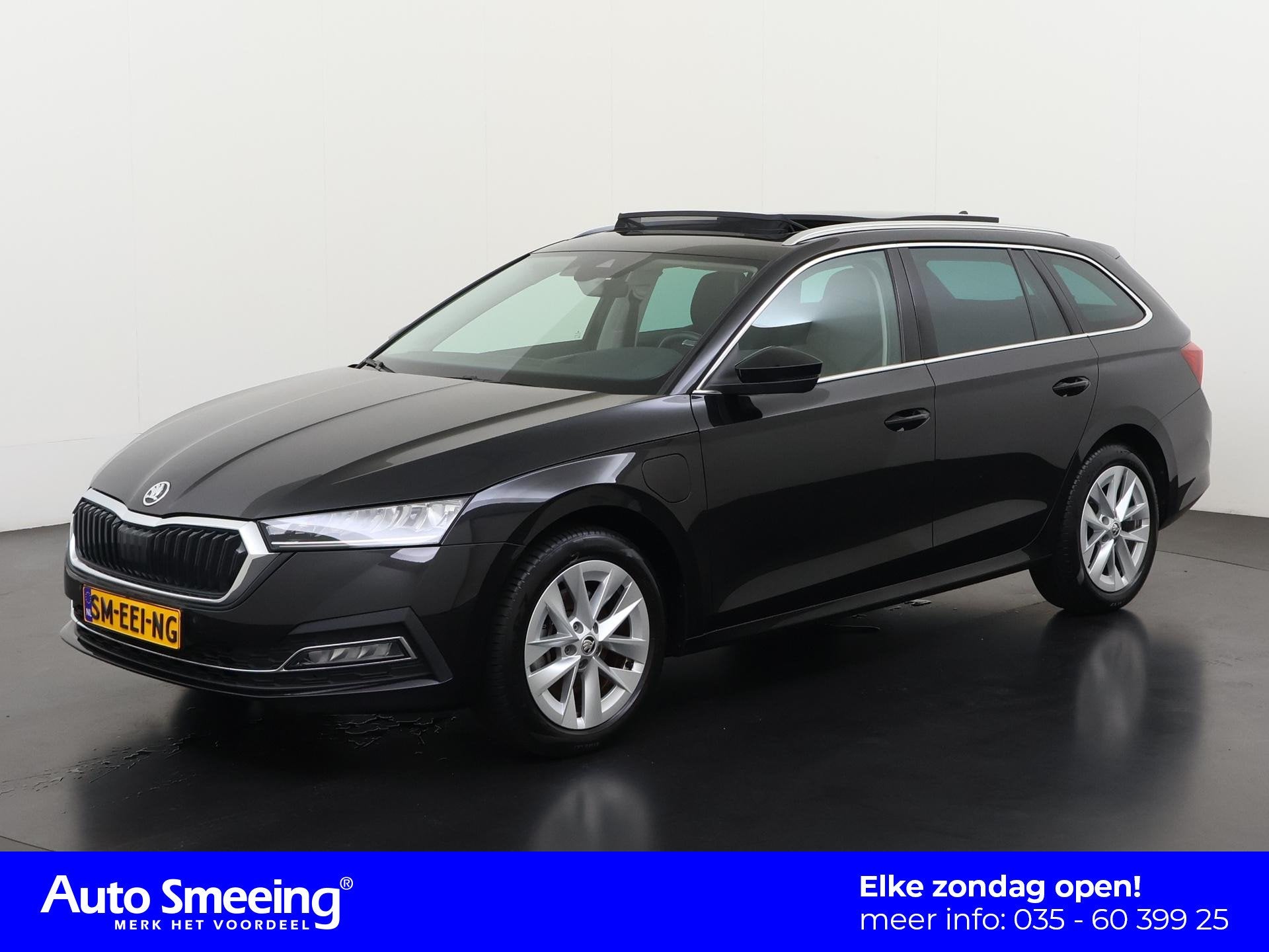 Skoda Octavia Combi 1.4 TSI iV PHEV Style | Trekhaak | Panor, 12 maanden, Gebruikt, Euro 6, Zwart