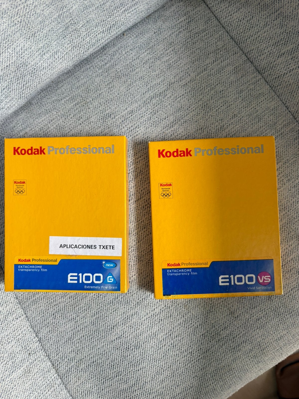 2x 10 sheets Kodak Ektachrome 9x12 vlakfilm, Ophalen of Verzenden, 35mm film