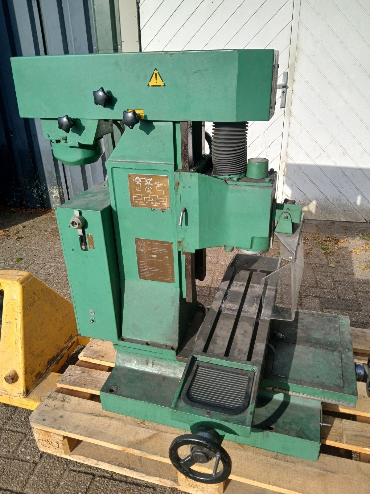Mooi degelijk MC 51 freesbankje 380 V, Ophalen, Nieuw, Freesbank, Minder dan 500 mm