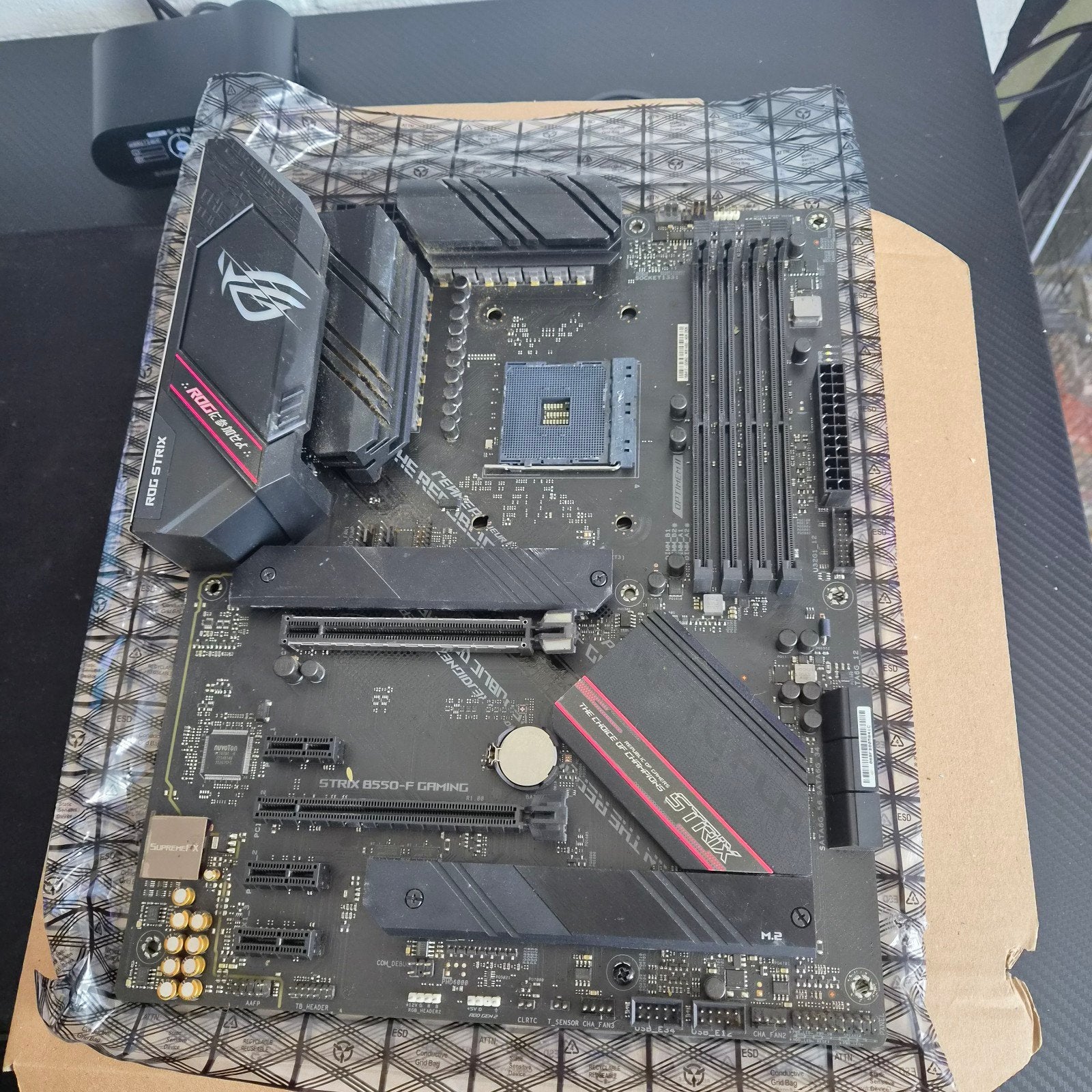 Rog strix b550 + ryzen 5 4500 6 core processor, Computers en Software, Moederborden, Ophalen of Verzenden, DDR4