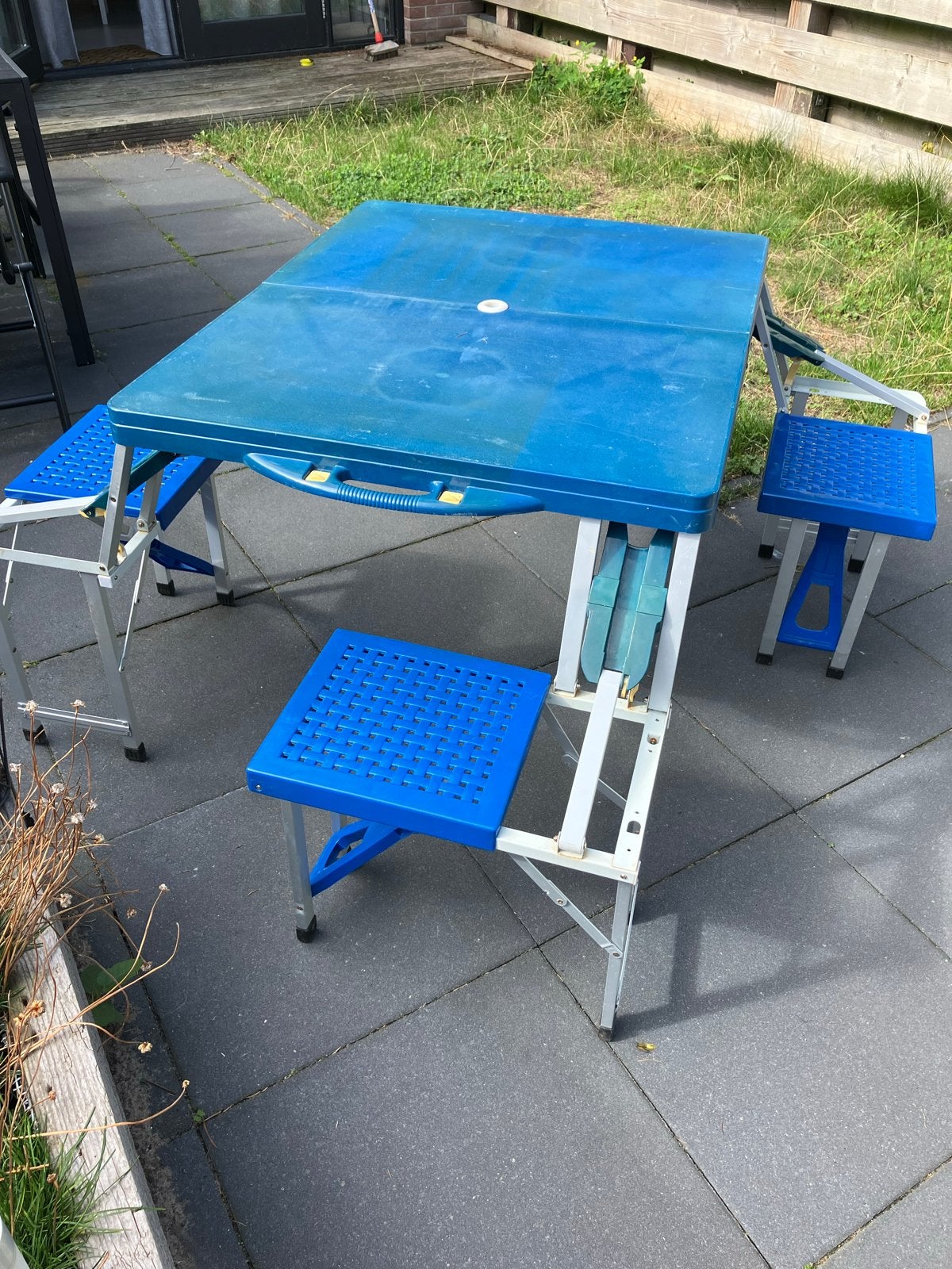 Opvouwbare campingtafel met 4 zitplaatsen - Blauw, Ophalen, Gebruikt
