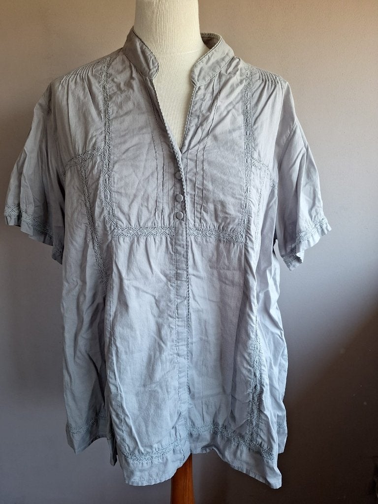 Nieuwe grijze stretch blouse van M&S, maat 52, Kleding | Dames, Blouses en Tunieken, Nieuw, Maat 46/48 (XL) of groter, Grijs, Ophalen of Verzenden