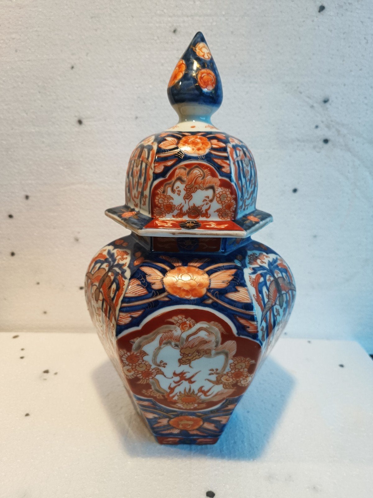 Antieke Japanse Imari dekselvaas, Meiji-periode 35cm hoog, Ophalen of Verzenden