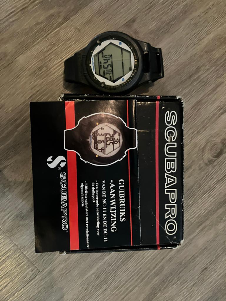 Scubapro NC11 Duikcomputer met Handleiding - collectorsitem, Watersport en Boten, Ophalen, Gebruikt, Duikcomputer