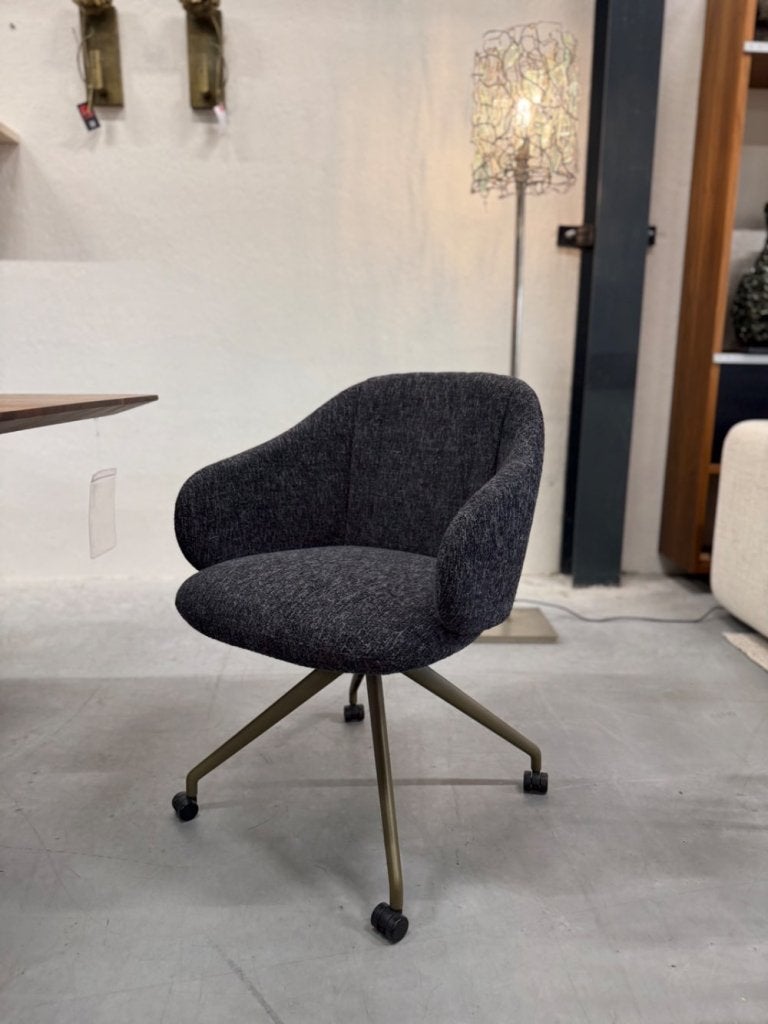 4 Nieuw Leolux Baani Twist eetkamerstoel Blauw stof Stoel, Leolux, Info@leolux.nl, Blauw, Nieuw