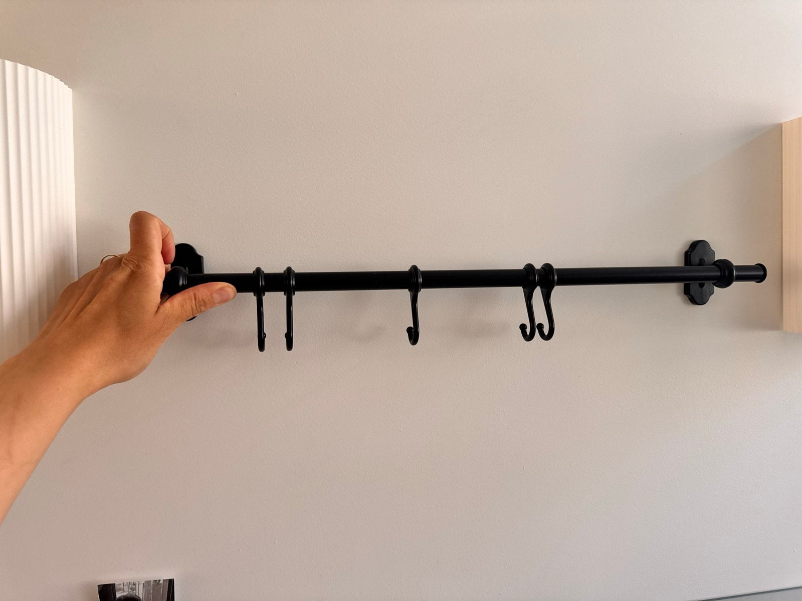 IKEA Keuken opberger stang met 5 haakjes - Zwart, Ophalen, Overige typen, IKEA, Zo goed als nieuw