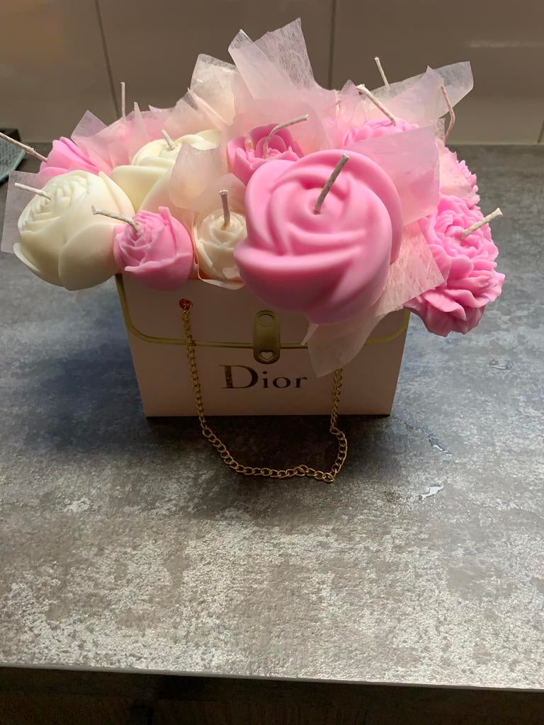 Dior Rozen Kaarsen Boeket - Roze & Wit, Overige materialen, Overige kleuren, Nieuw, Ophalen of Verzenden