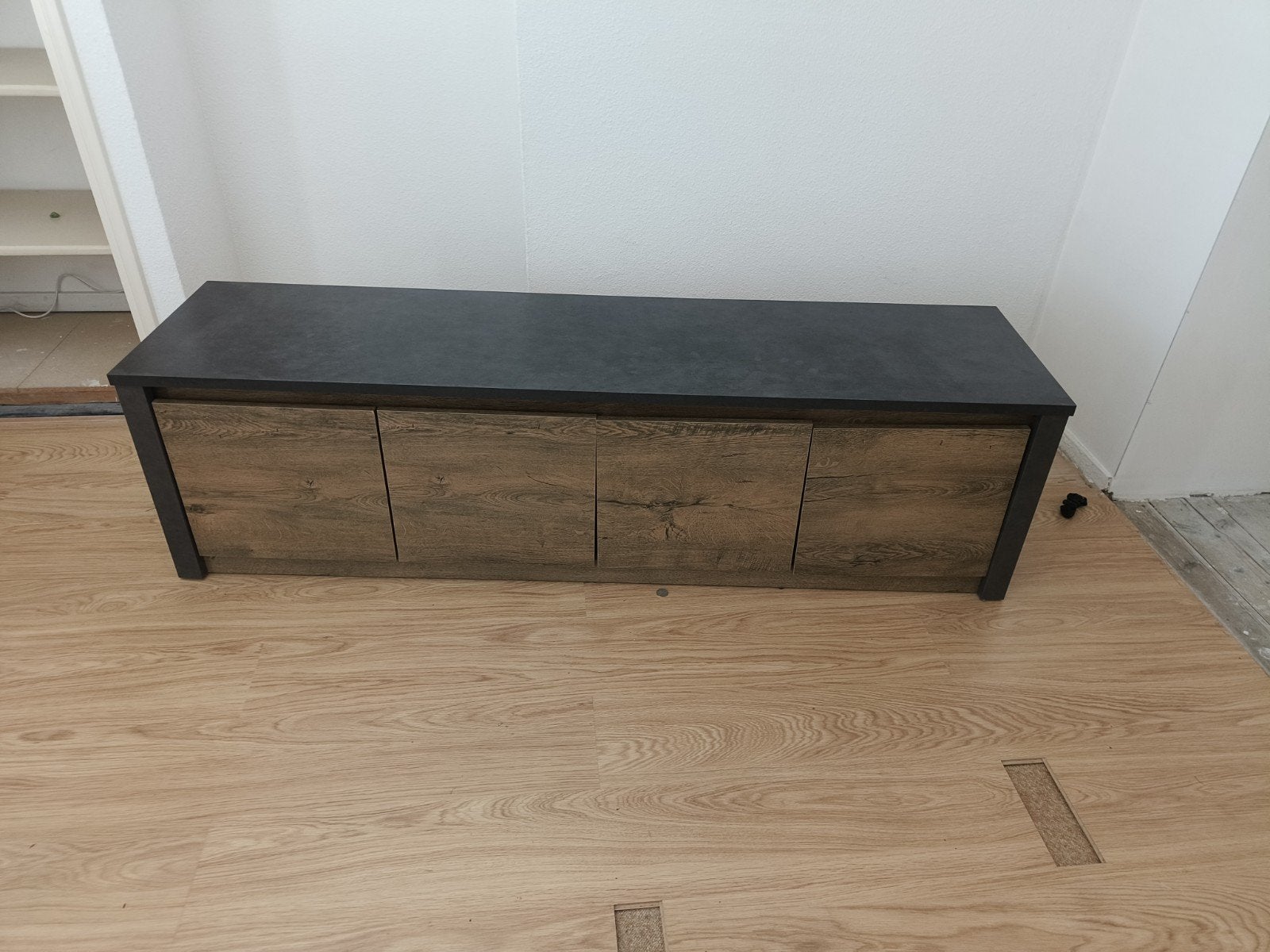 l TV-meubel/dressoir met 4 deuren  170x 50- Zo goed als nieu, Modern, Industrieel, 150 tot 200 cm, Zo goed als nieuw, Minder dan 100 cm