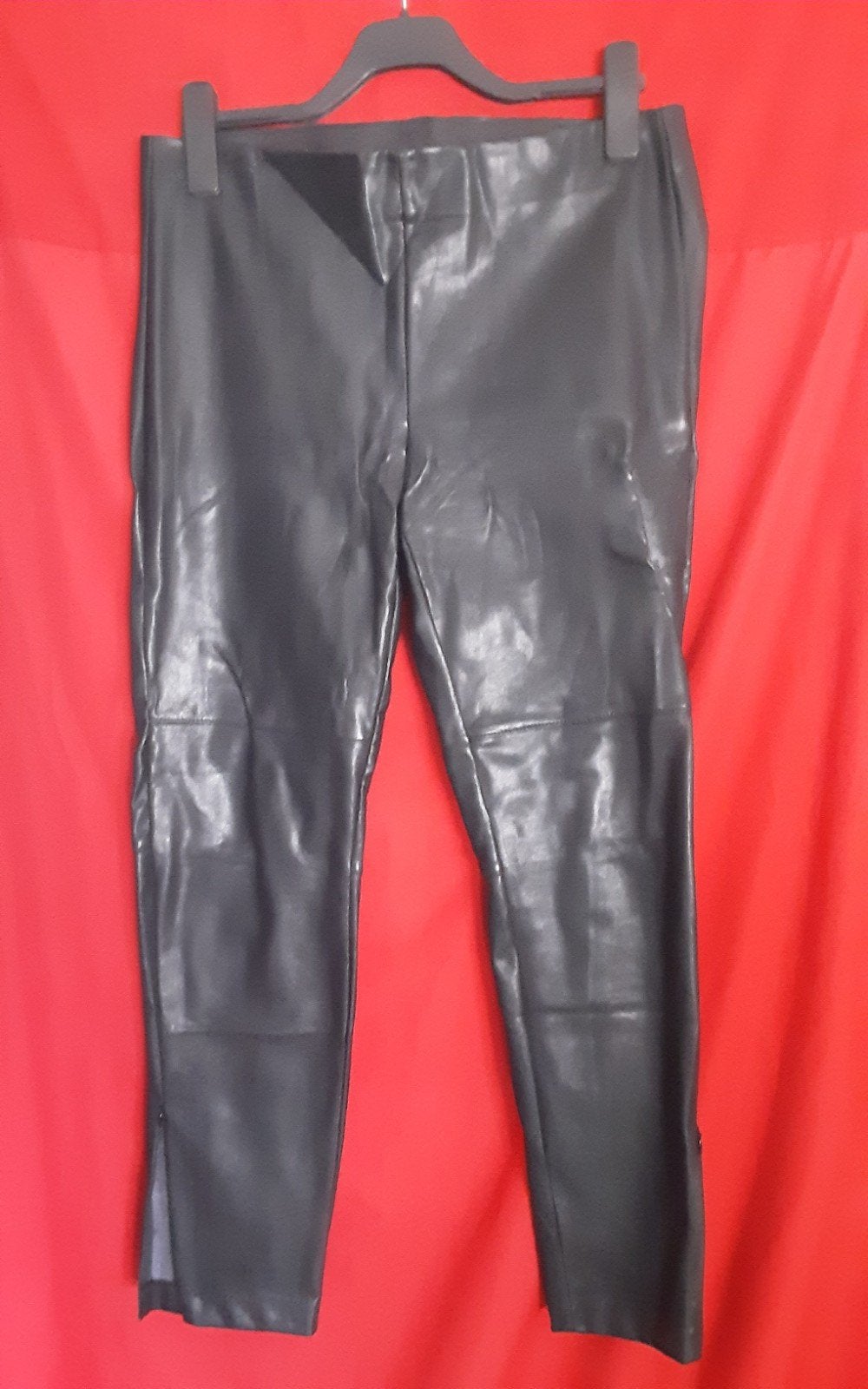 Zwarte kinky sexy H&M legging maat 44 met ritsje bij enkel, Legging, H&M, Zwart, Ophalen of Verzenden