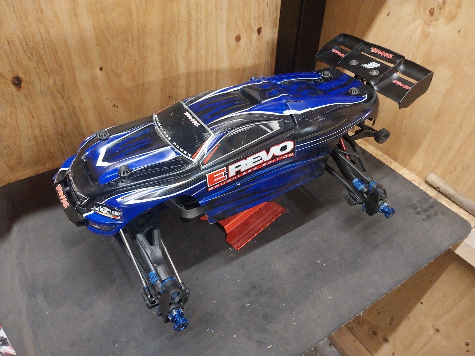 Traxxas E-Revo 1/8 SLIDER, Ophalen of Verzenden, Gebruikt, Schaal 1:8
