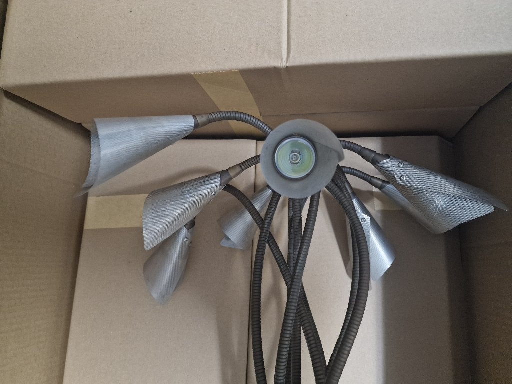 Foto 5 van Unieke Design Hanglamp met Flexibele Armen