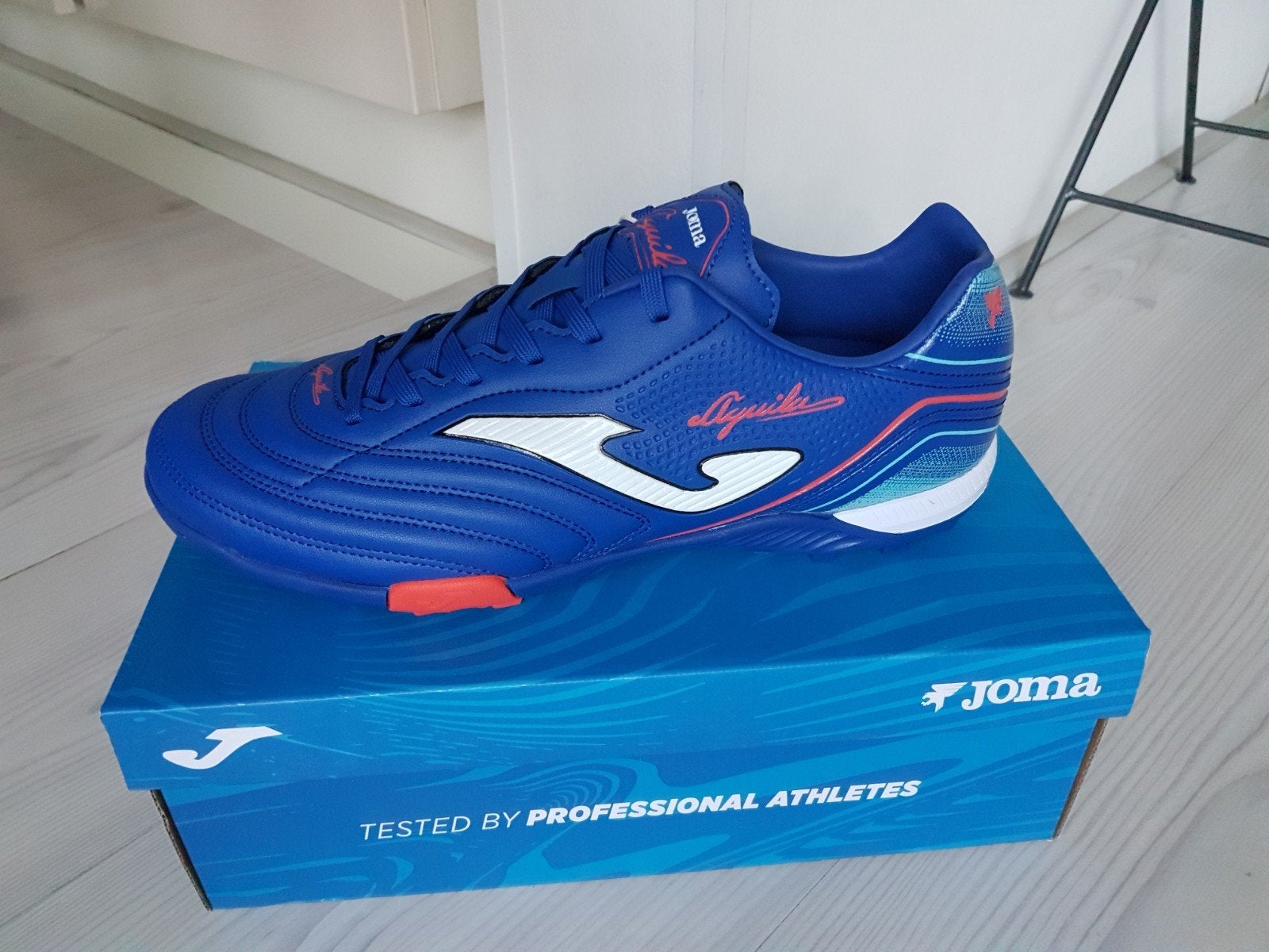 Joma kunstgraschoenen in size 42.5, Maat XS of kleiner, Ophalen of Verzenden, Zo goed als nieuw, Schoenen
